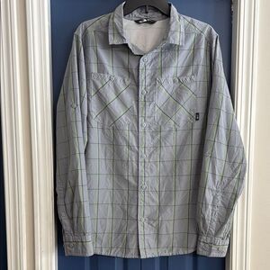 The North Face Gray Plaid Breathable Button-Up Shirt Size L